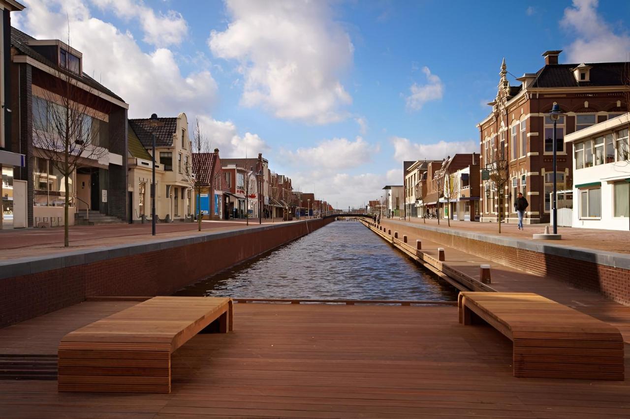 Woonboot In Sumar Gelegen Tussen Leeuwarden En Drachten Suameer Εξωτερικό φωτογραφία